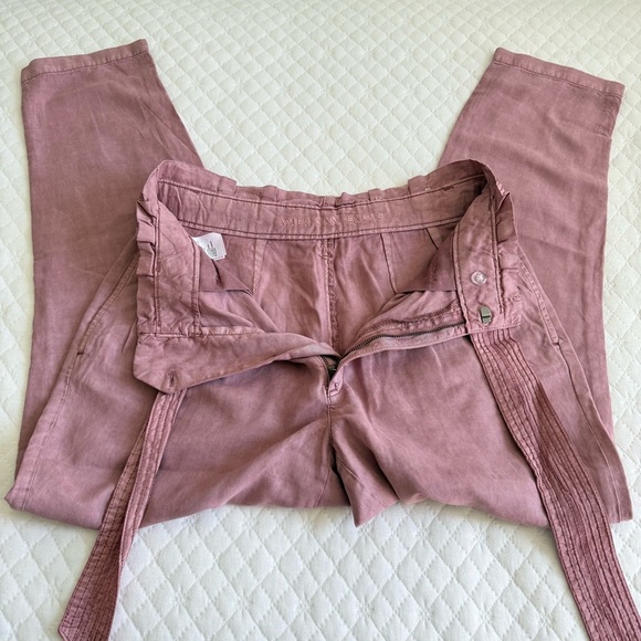 American Eagle Outfitters Dusty Rose Lyocell paper bag pants Size 6 Short - Picture 3 of 10